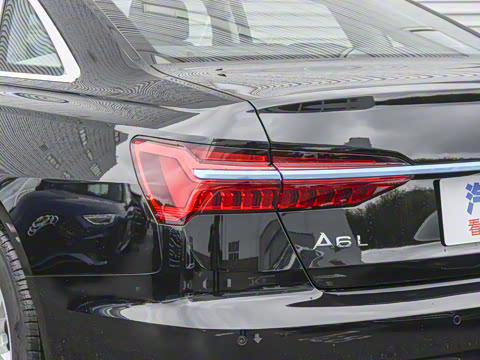 2023�� 40 TFSI ����������