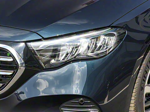 2025�� �Ŀ� E 300 L ʱ����