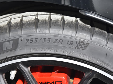 2025�� AMG CLA 45 S 4MATIC+