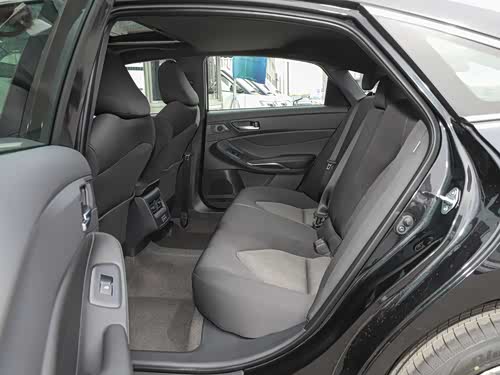 【图】亚洲龙 2022款 2.0l 进取版报价_图片_丰田_汽车之家