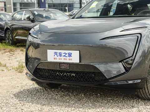 2025�� Max �����