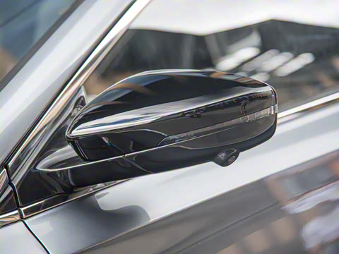 2020�� 300TGI �Զ�ˬ����Ļ�Ǽ�Supreme��