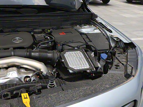 2025�� GLB 220 ʱ����