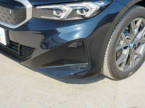 2022�� eDrive 35 L