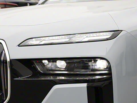 2023�� xDrive60L M�˶���װ