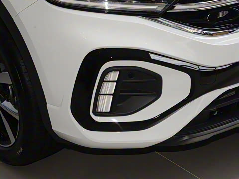 2025�� �Ŀ�� 300TSI DSG���������