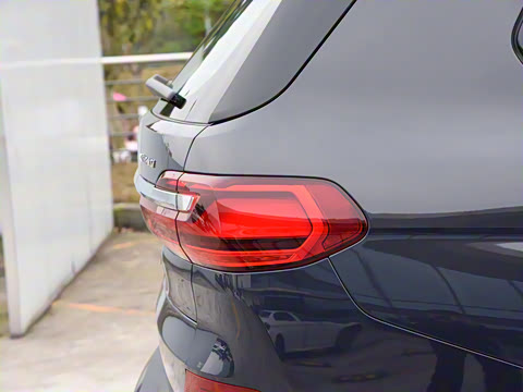 2022�� xDrive40i ������M�˶���װ