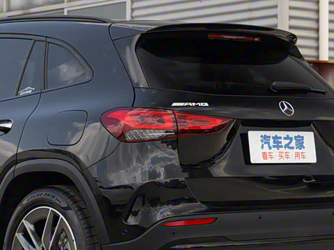 2022�� AMG GLA 35 4MATIC