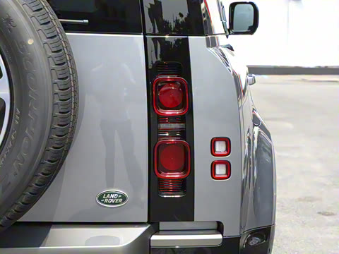 2023�� 110 3.0T P400 X-DYNAMIC HSE