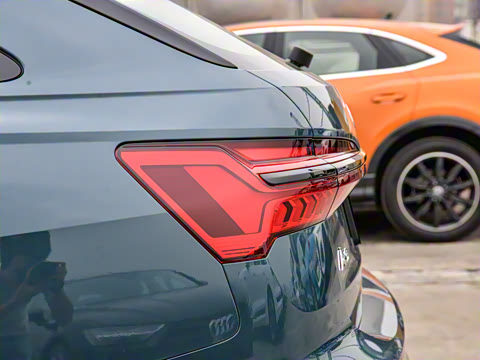 2021�� allroad quattro ̽���� 55 TFSI ����ԽҰ��