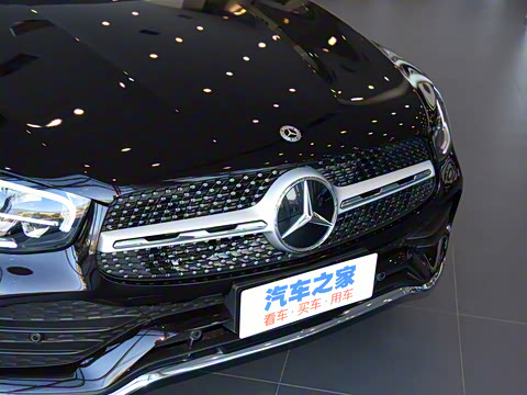 2022�� �Ŀ� GLC 300 L 4MATIC ������