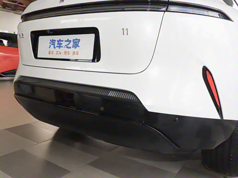 2025�� �Ŀ� Max ���̰�