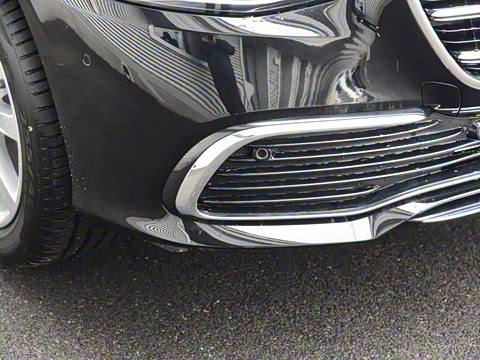 2022�� �Ŀ� S 400 L ������