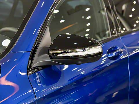 2018�� GLC 260 4MATIC ����SUV