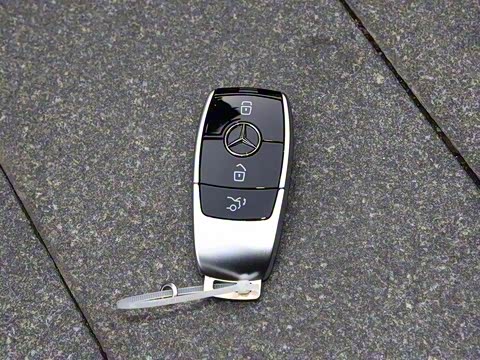 2020�� CLS 300 ������