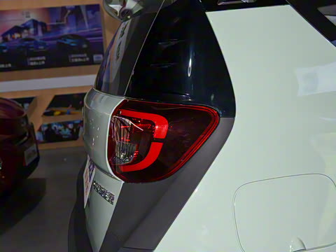 2022�� �Ŀ� ��ۿ� ΢�ǰ� ��Ԫ� 30.6kWh 30kW 301km