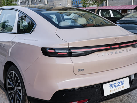 2025�� 550������