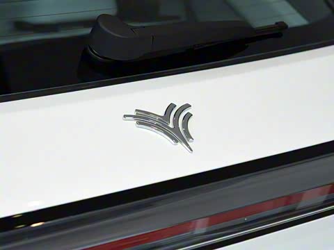 2020�� 400 U��