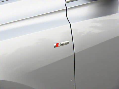 2019�� 55 TFSI ����������