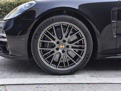 2023�� Panamera Turbo S �����ӳ��� 4.0T