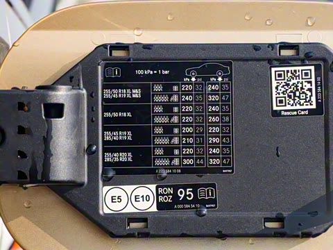 2023�� S 400 L ������