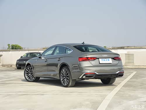 新车到店奥迪a5sportback星辰灰