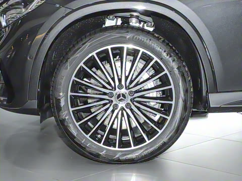 2025�� �Ŀ� GLC 300 4MATIC ����SUV