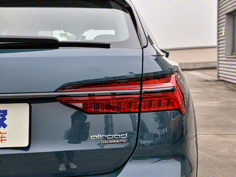 2021�� allroad quattro ̽���� 55 TFSI ����ԽҰ��