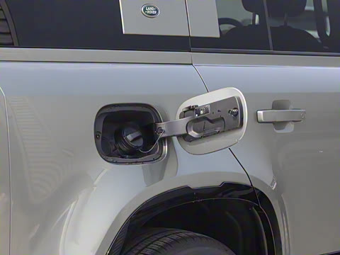 2023�� 110 3.0T P400 X-DYNAMIC HSE