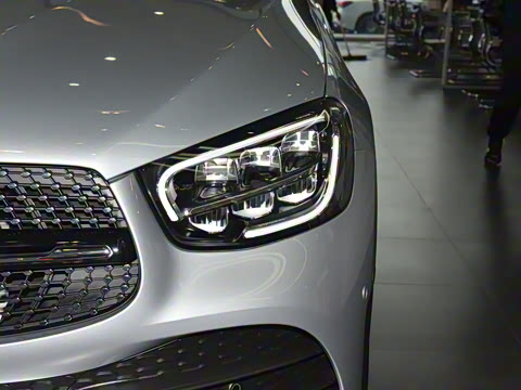 2023�� GLC 260 4MATIC ����SUV