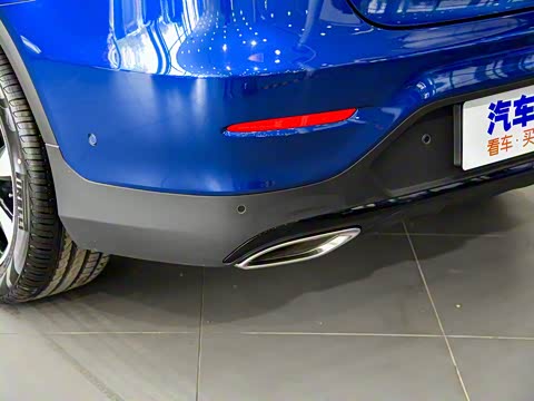 2018�� GLC 260 4MATIC ����SUV