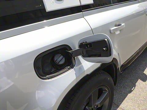 2023�� 110 3.0T P400 X-DYNAMIC HSE