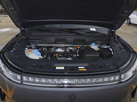 2025�� 210Ultra���Ȱ� 6��