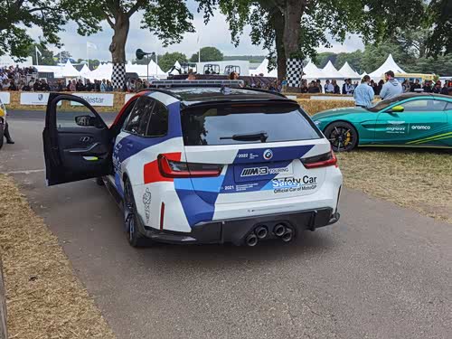 【图】宝马m3 2022款 m3 touring motogp safety car报价_图片_宝马