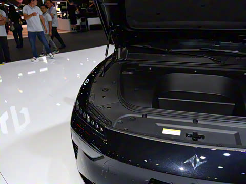 2025�� ���� 550AirѲ����