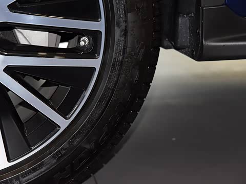 2020�� GLC 300 4MATIC ����SUV