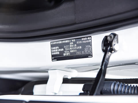 2023�� Cross Country B5 AWD �����