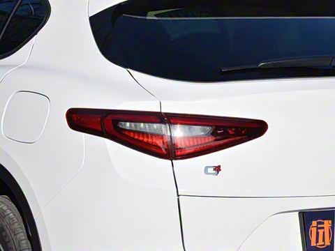 2017�� 2.0T 200HP ��Ӣ��