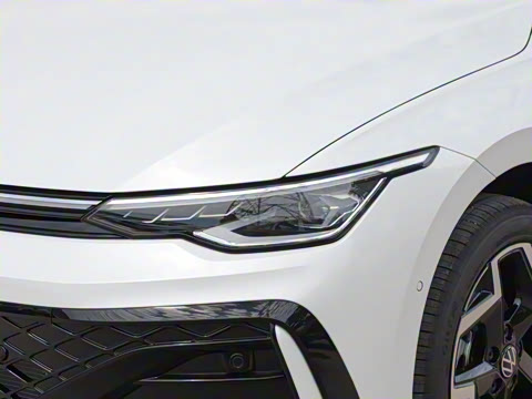 2025�� �Ŀ�� 300TSI R-Line