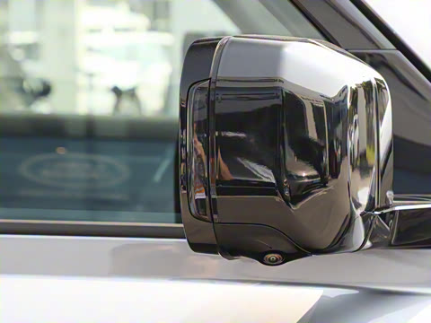 2023�� 110 3.0T P400 X-DYNAMIC HSE