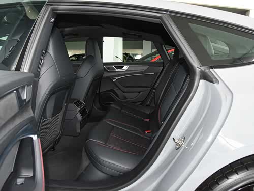 黑色黑色/岩石灰车型视频更多视频 >外观速览 奥迪rs 710243条奥迪rs7