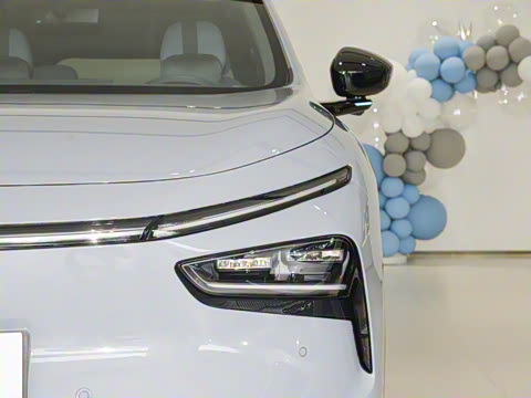 2025�� 702 �������� Max