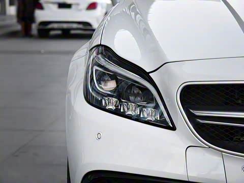 2015�� AMG CLS 63 4MATIC