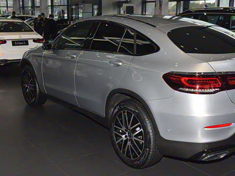 2023�� GLC 260 4MATIC ����SUV