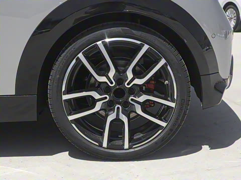 2025�� JOHN COOPER WORKS