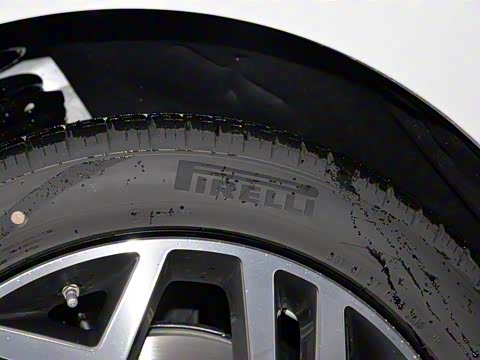 2020�� 249PS R-DYNAMIC S �˶���