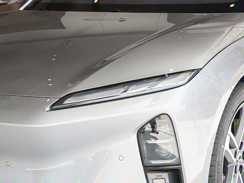 2025�� �ھ������ 75kWh Touring