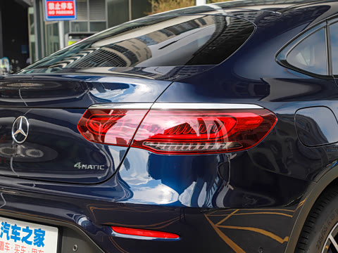 2023�� GLC 260 4MATIC ����SUV