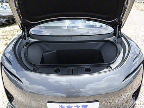 2025�� Max �����