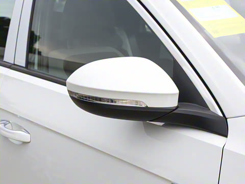 2025�� �Ŀ�� 300TSI DSG���������